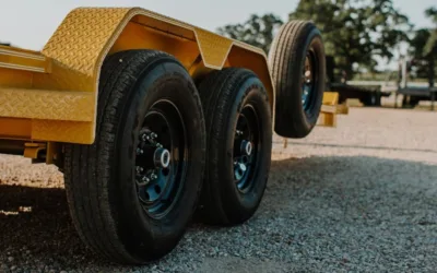 How to Choose the Right Trailer for Your Equipment Hauling Needs