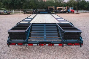 Super Single Flatdeck SS200P Pintle Trailer with a durable flatdeck design and pintle hitch, built for heavy-duty hauling and reliable performance.